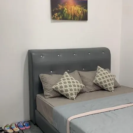 Euc Room Stay Tuaran Exterior photo