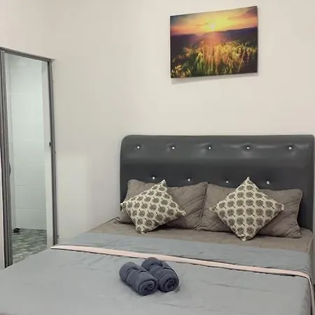 Euc Room Stay Tuaran Exterior photo